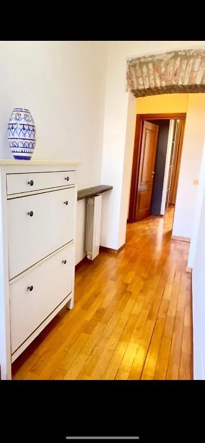 Apartment Garibaldi Deluxe Suite Milan