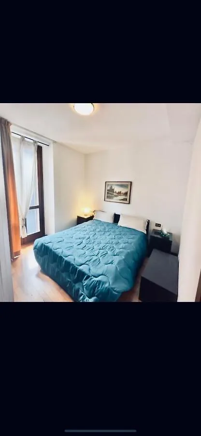 Garibaldi Deluxe Suite Milan Italy